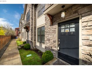 623 Ne Randall Ave, Portland, OR 97232
