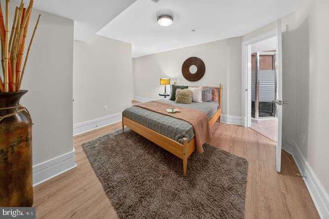 9715 SINGLETON DR, Bethesda, MD 20817