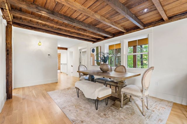 10 Noonhill Rd, Medfield, MA 02052