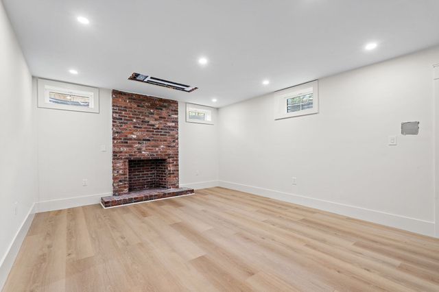 10 Noonhill Rd, Medfield, MA 02052