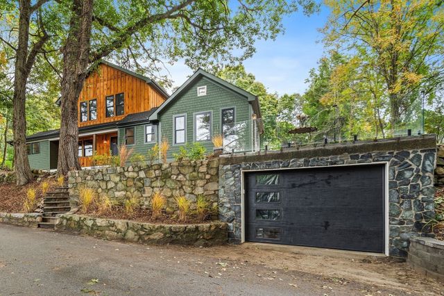 10 Noonhill Rd, Medfield, MA 02052