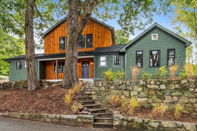10 Noonhill Rd, Medfield, MA 02052