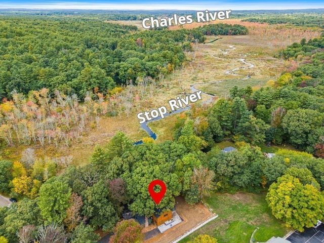 10 Noonhill Rd, Medfield, MA 02052