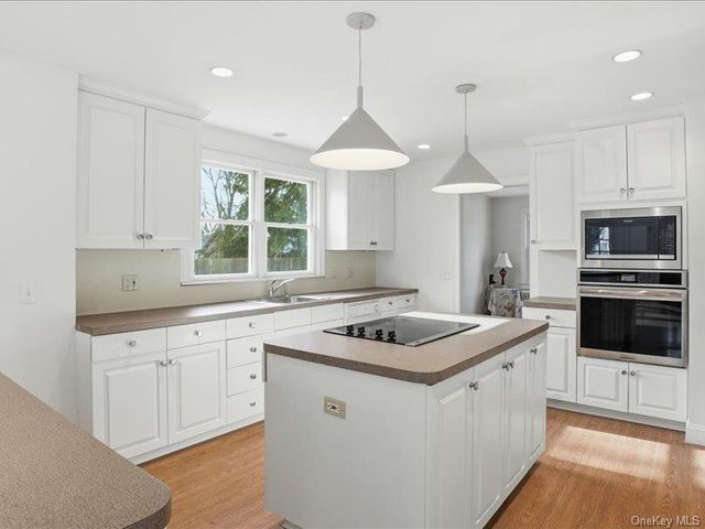 12 Summit Boulevard, Westhampton, NY 11977