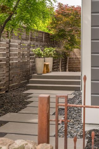 6555 Yount St, Yountville, CA 94599