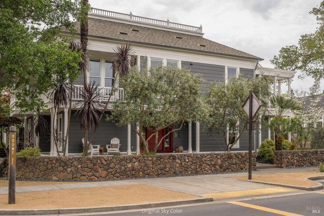 6555 Yount St, Yountville, CA 94599