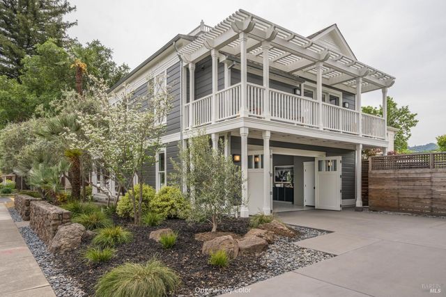 6555 Yount St, Yountville, CA 94599