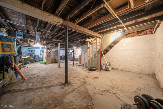 1573 Coutant Avenue, Lakewood, OH 44107