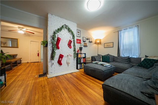 1573 Coutant Avenue, Lakewood, OH 44107