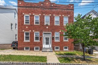 20 Monroe Pl, Montclair Twp., NJ 07042