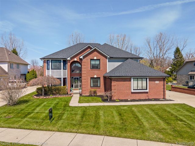 14765 Sparrow Drive, Shelby Charter Township, MI 48315
