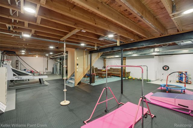 14765 Sparrow Drive, Shelby Charter Township, MI 48315