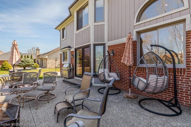 14765 Sparrow Drive, Shelby Charter Township, MI 48315