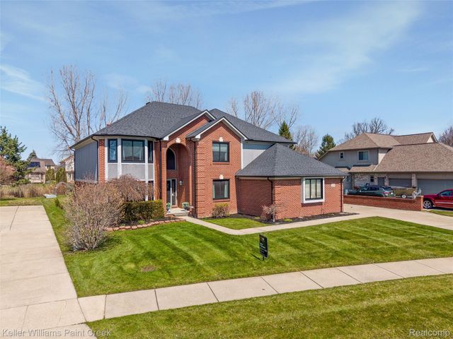 14765 Sparrow Drive, Shelby Charter Township, MI 48315