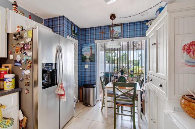 4305 LUCERNE VILLAS Lane, Lake Worth, FL 33467