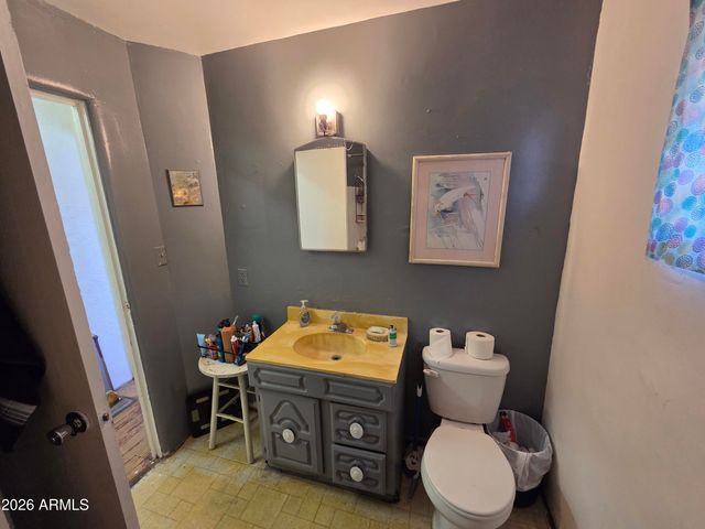 618 E 8TH Street, Casa Grande, AZ 85122