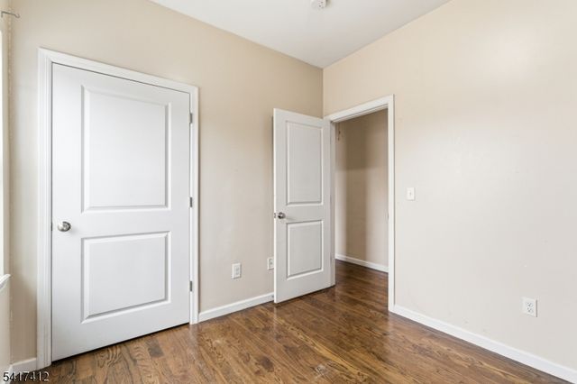 10 Mechanic St, Bayonne City, NJ 07002