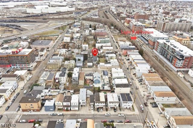 10 Mechanic St, Bayonne City, NJ 07002