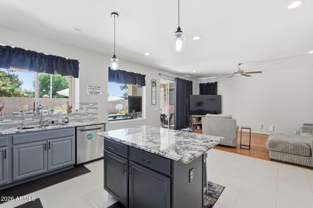 3513 S COSMOS Drive, Chandler, AZ 85248