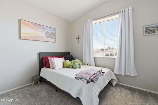 3513 S COSMOS Drive, Chandler, AZ 85248