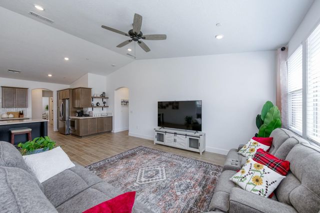 7213 E Brown Ave, Fresno, CA 93737