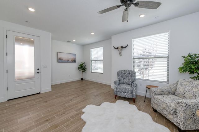 7213 E Brown Ave, Fresno, CA 93737