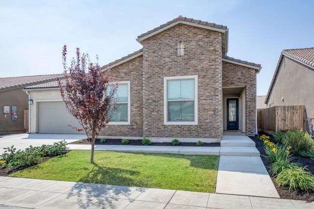 7213 E Brown Ave, Fresno, CA 93737