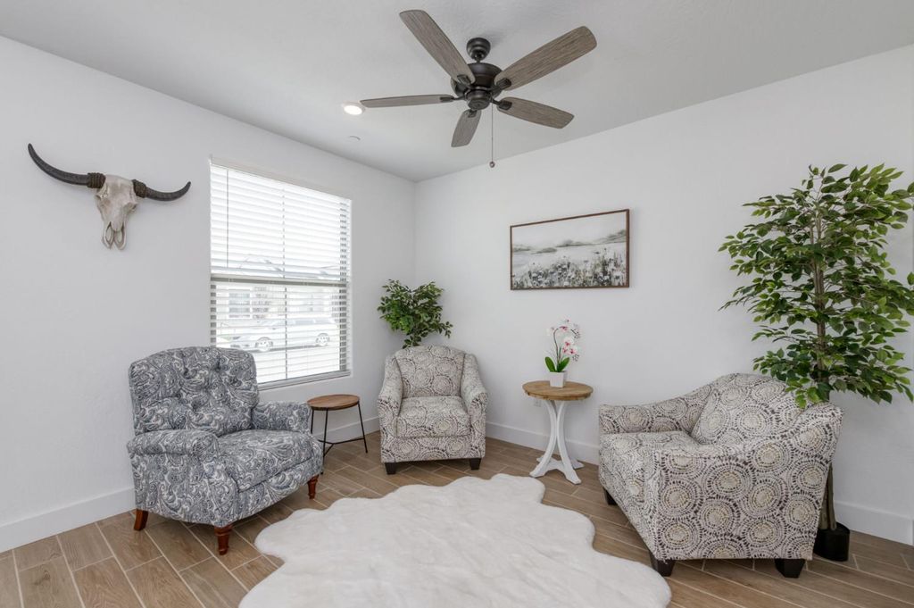 Image 32 of property listing at 7213 E Brown Ave, Fresno, CA 93737