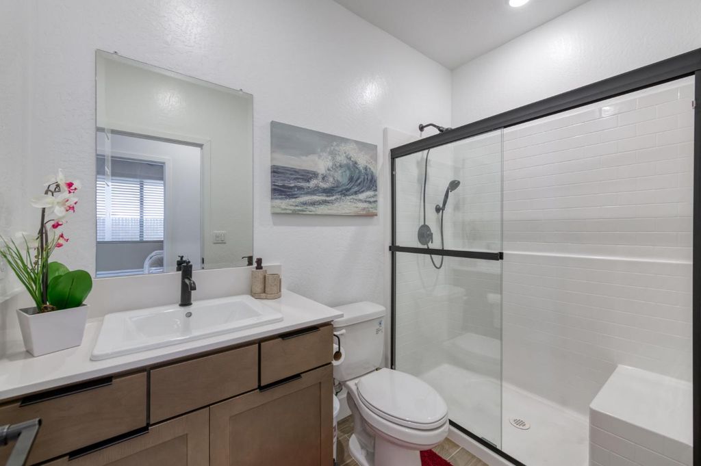 Image 40 of property listing at 7213 E Brown Ave, Fresno, CA 93737