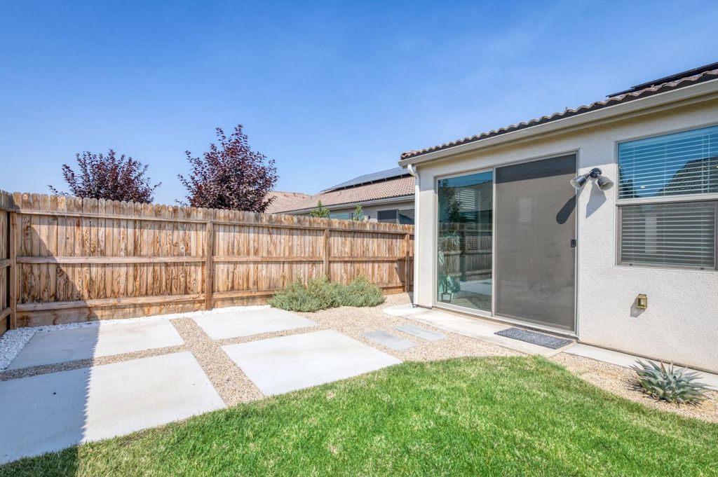 Image 54 of property listing at 7213 E Brown Ave, Fresno, CA 93737