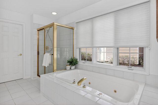 915 Rock Spring Road, Naperville, IL 60565