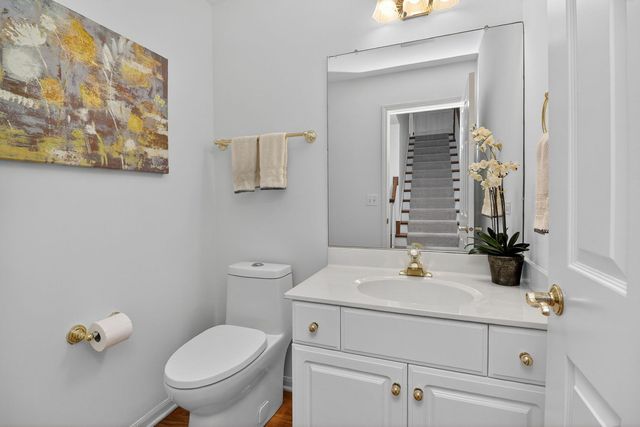 915 Rock Spring Road, Naperville, IL 60565