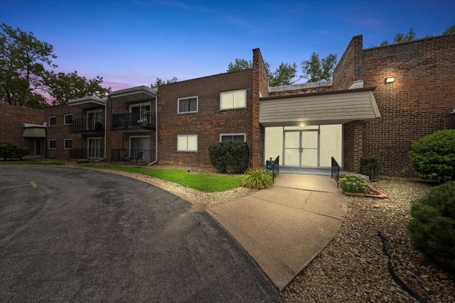 2807 Willow Road 103, Homewood, IL 60430