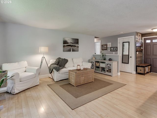 8313 Se JENNINGS Ave, Milwaukie, OR 97267