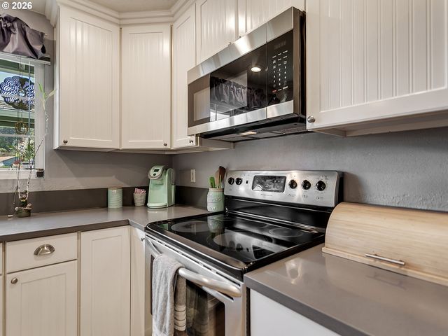 8313 Se JENNINGS Ave, Milwaukie, OR 97267