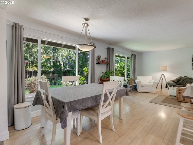 8313 Se JENNINGS Ave, Milwaukie, OR 97267