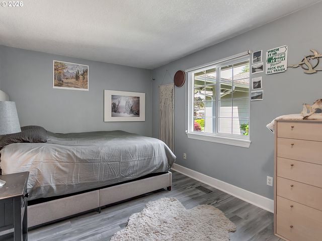 8313 Se JENNINGS Ave, Milwaukie, OR 97267