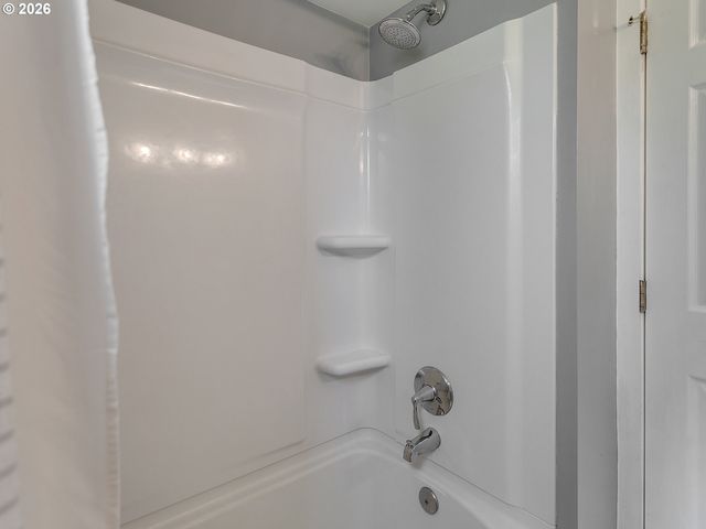 8313 Se JENNINGS Ave, Milwaukie, OR 97267