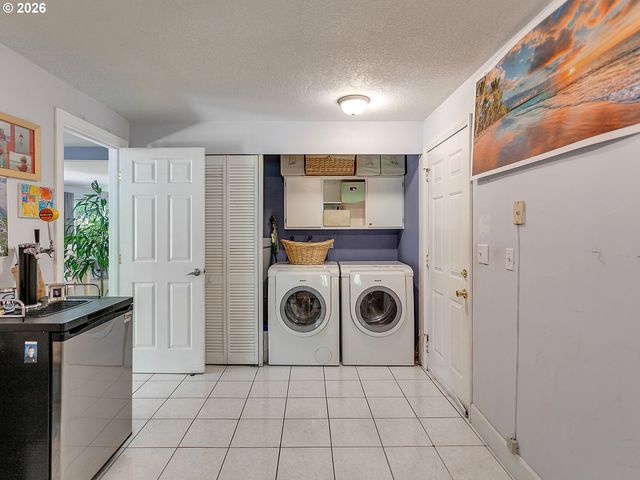 8313 Se JENNINGS Ave, Milwaukie, OR 97267