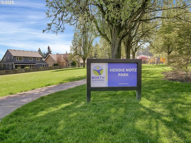 8313 Se JENNINGS Ave, Milwaukie, OR 97267