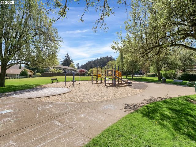 8313 Se JENNINGS Ave, Milwaukie, OR 97267