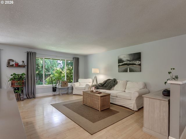 8313 Se JENNINGS Ave, Milwaukie, OR 97267