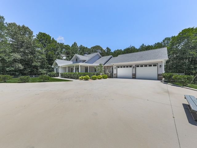 430 Cajun Drive, Ellijay, GA 30540
