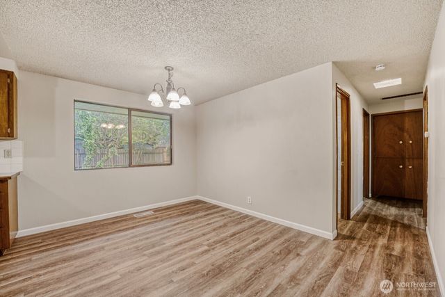 20828 116th Avenue SE, Kent, WA 98031