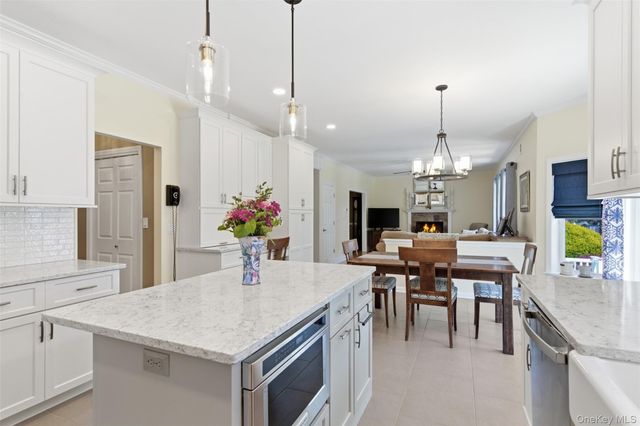 15 Framingham Lane, Shoreham, NY 11786