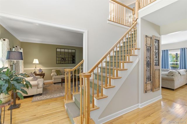 15 Framingham Lane, Shoreham, NY 11786