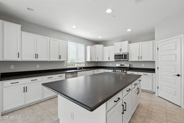 13710 N 174th Lane, Surprise, AZ 85388