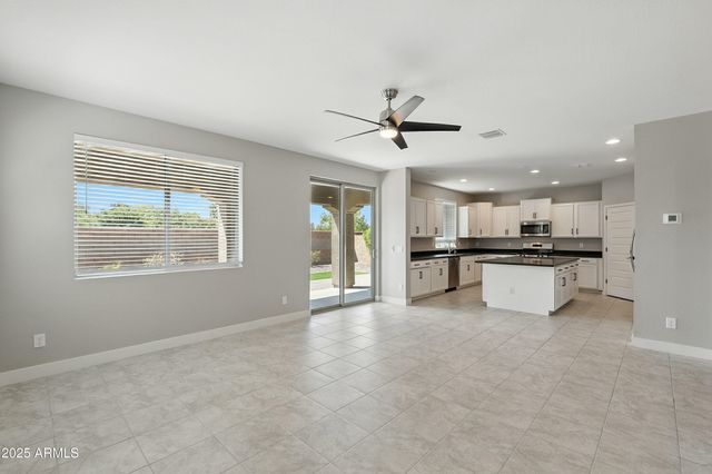 13710 N 174th Lane, Surprise, AZ 85388