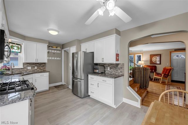 174 E 286th Street, Willowick, OH 44095