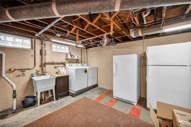 174 E 286th Street, Willowick, OH 44095